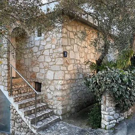 Tihana דירה *