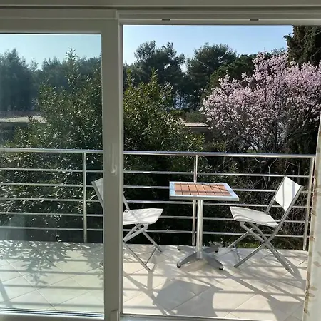 Apartment Tihana *